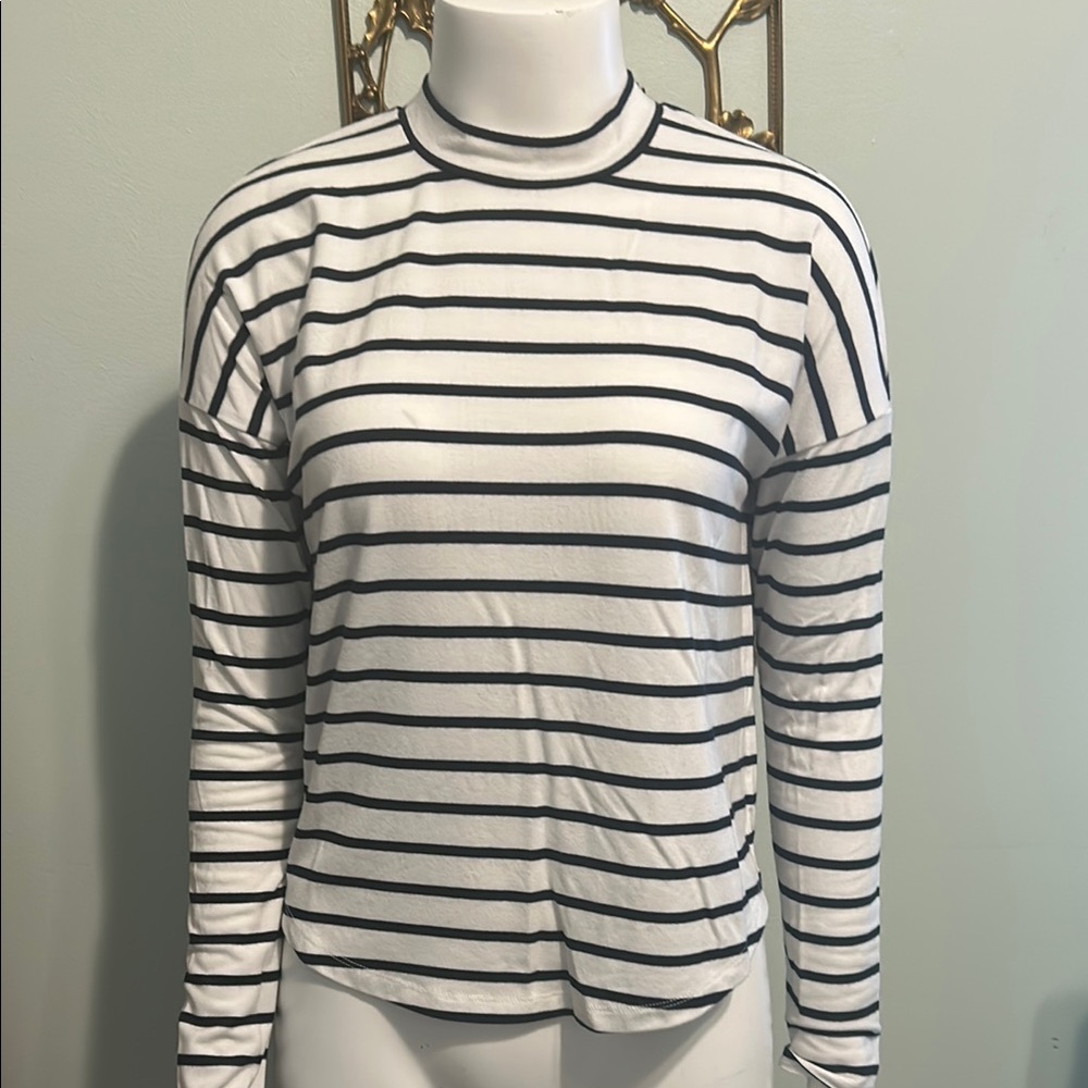Madewell White and Black Fitted Long Sleeve T-shirt with Mandarin Collar